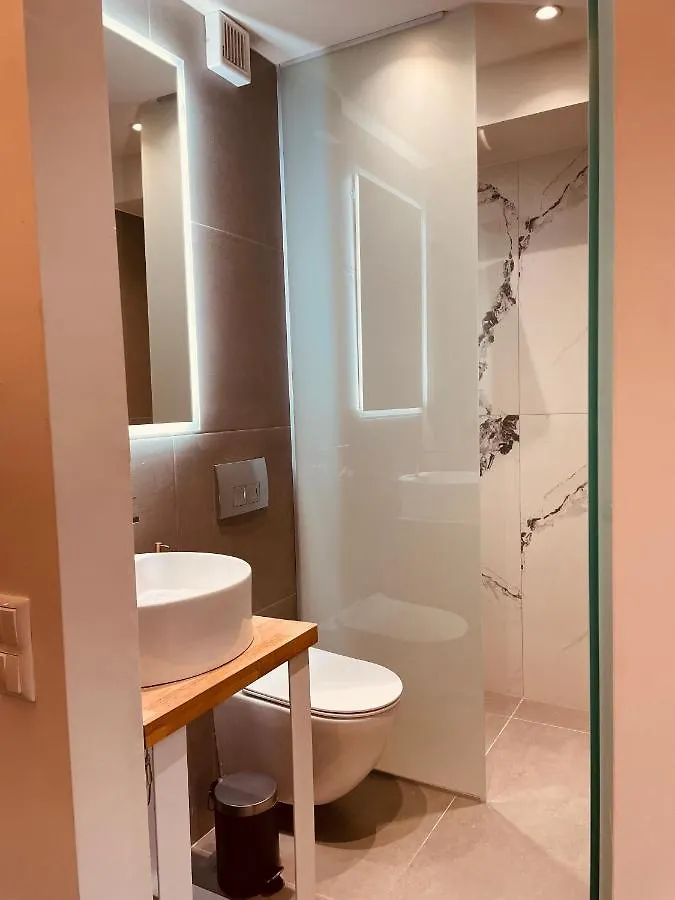 Rainbow Suites Θεσσαλονίκη 0*,  Ελλάδα